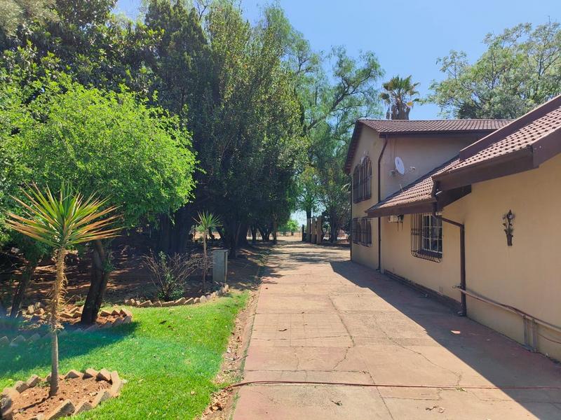 3 Bedroom Property for Sale in Mullerstuine Gauteng