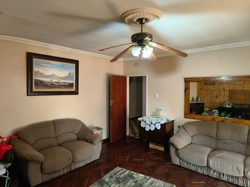 3 Bedroom Property for Sale in Mullerstuine Gauteng