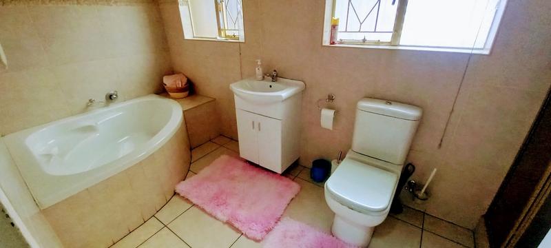2 Bedroom Property for Sale in Arcon Park Gauteng