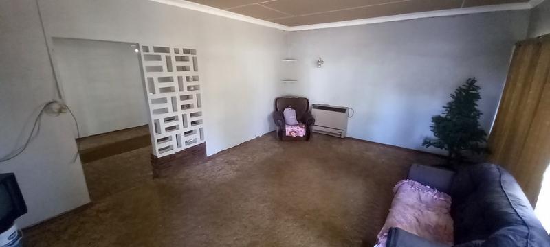 4 Bedroom Property for Sale in Duncanville Gauteng