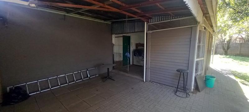 3 Bedroom Property for Sale in Three Rivers Gauteng