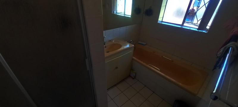 5 Bedroom Property for Sale in Three Rivers Gauteng