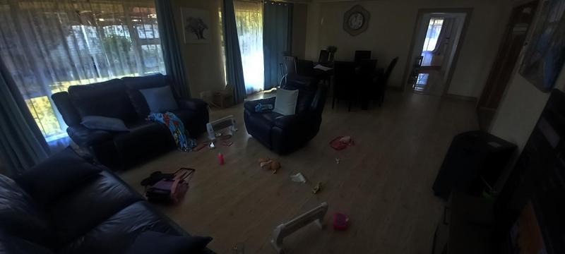 5 Bedroom Property for Sale in Three Rivers Gauteng