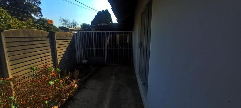 5 Bedroom Property for Sale in Three Rivers Gauteng