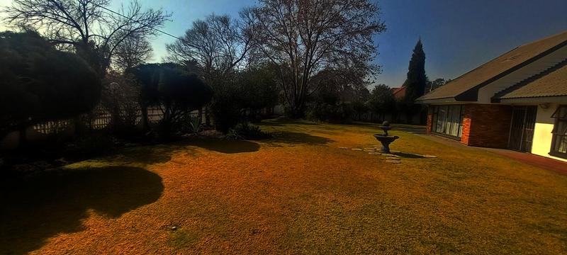 5 Bedroom Property for Sale in Three Rivers Gauteng