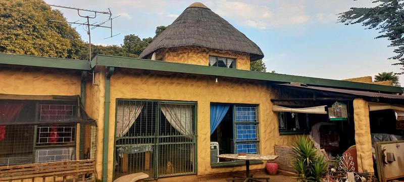 3 Bedroom Property for Sale in Unitas Park Gauteng