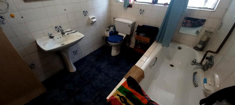 3 Bedroom Property for Sale in Unitas Park Gauteng