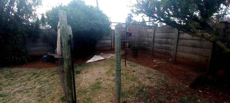 3 Bedroom Property for Sale in Unitas Park Gauteng