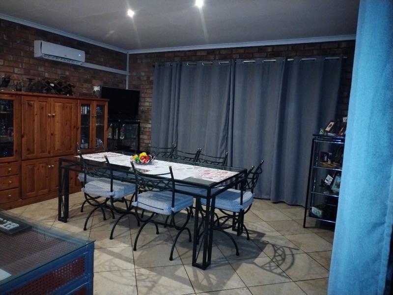 3 Bedroom Property for Sale in Vaaloewer Gauteng