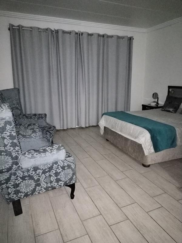3 Bedroom Property for Sale in Vaaloewer Gauteng