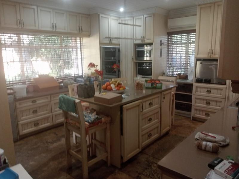 6 Bedroom Property for Sale in Boekenhoutskloof and surround Gauteng