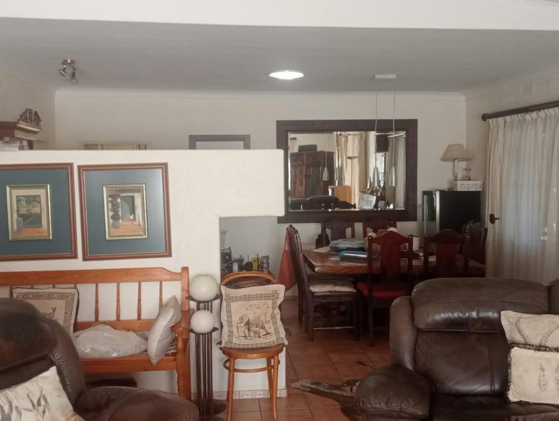 6 Bedroom Property for Sale in Boekenhoutskloof and surround Gauteng