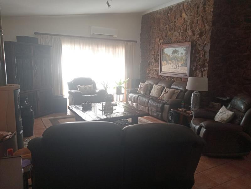 6 Bedroom Property for Sale in Boekenhoutskloof and surround Gauteng