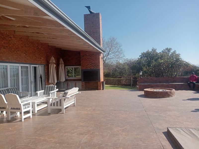 6 Bedroom Property for Sale in Boekenhoutskloof and surround Gauteng