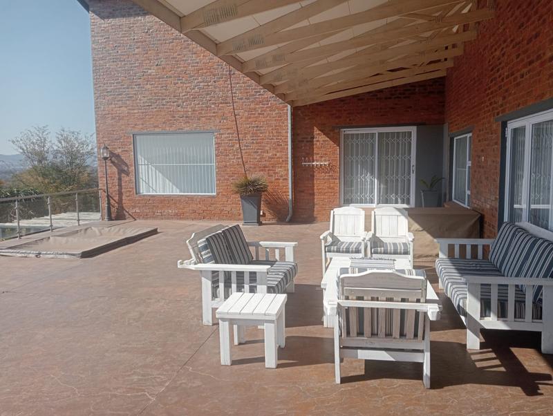 6 Bedroom Property for Sale in Boekenhoutskloof and surround Gauteng