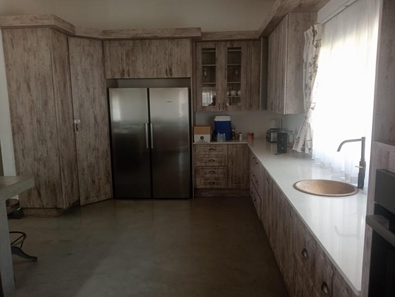 6 Bedroom Property for Sale in Boekenhoutskloof and surround Gauteng