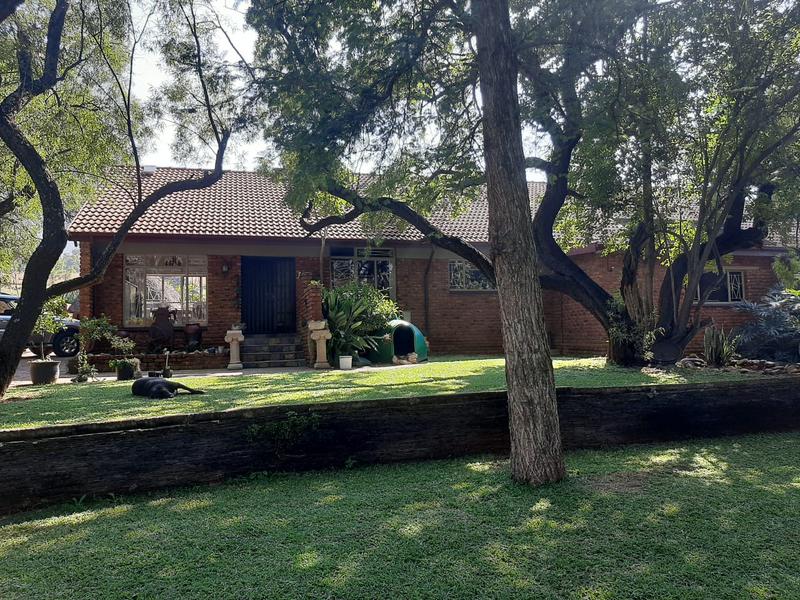 4 Bedroom Property for Sale in Kameeldrift West Gauteng