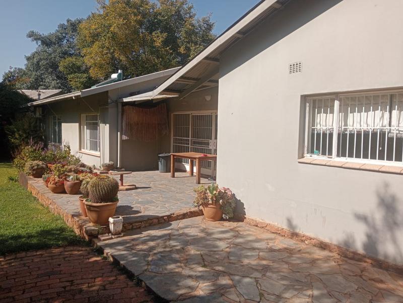 4 Bedroom Property for Sale in Kameeldrift West Gauteng