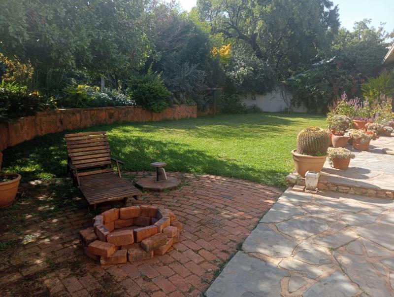 4 Bedroom Property for Sale in Kameeldrift West Gauteng