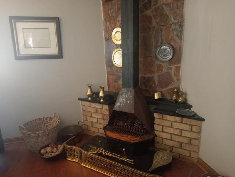 4 Bedroom Property for Sale in Kameeldrift West Gauteng