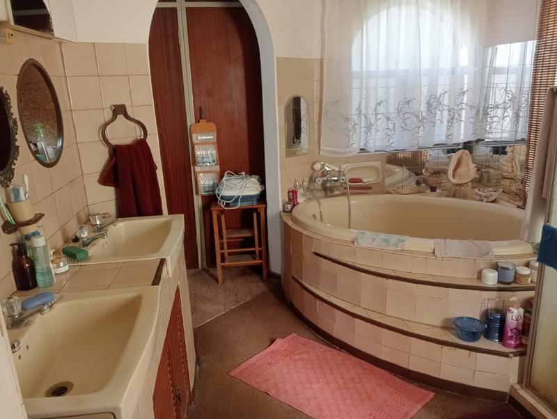 3 Bedroom Property for Sale in Kameeldrift West Gauteng