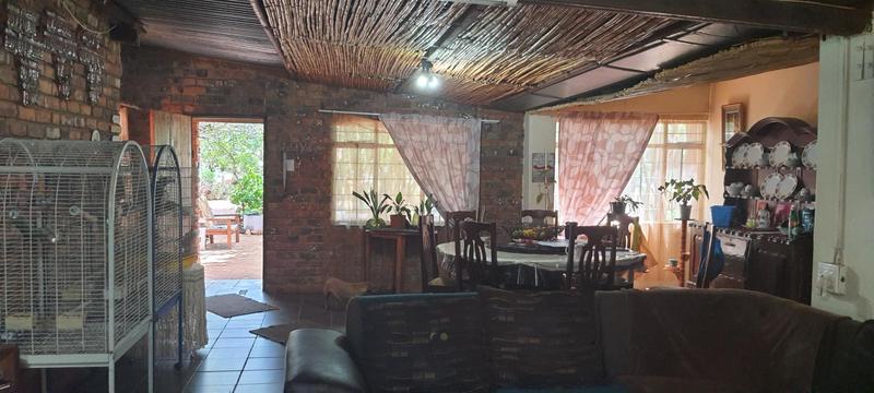 4 Bedroom Property for Sale in Haakdoornboom Gauteng