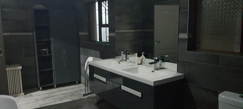 3 Bedroom Property for Sale in Lusthof Gauteng