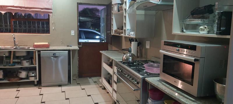 3 Bedroom Property for Sale in Lusthof Gauteng