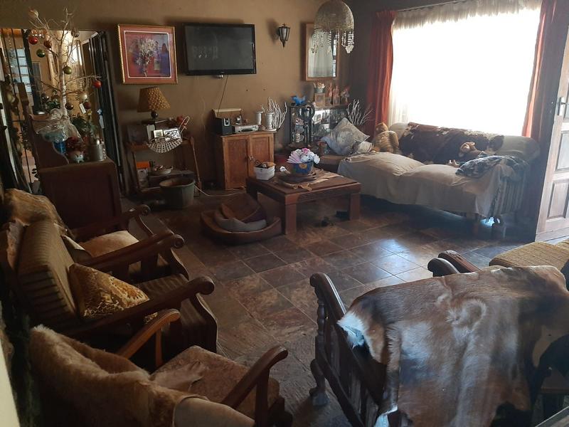 4 Bedroom Property for Sale in Magaliesmoot Gauteng