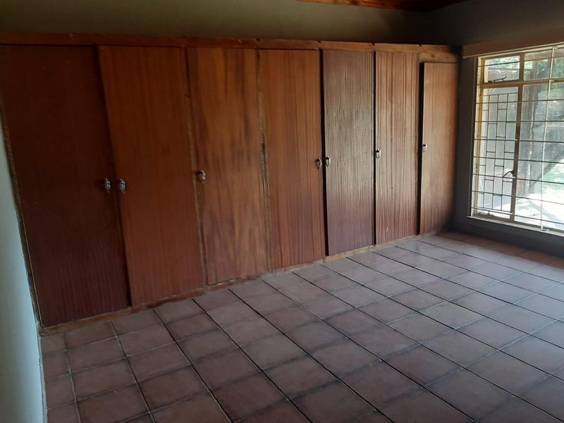 4 Bedroom Property for Sale in Magaliesmoot Gauteng