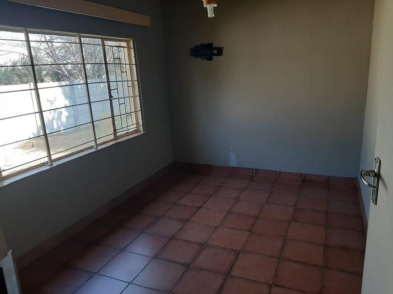 4 Bedroom Property for Sale in Magaliesmoot Gauteng