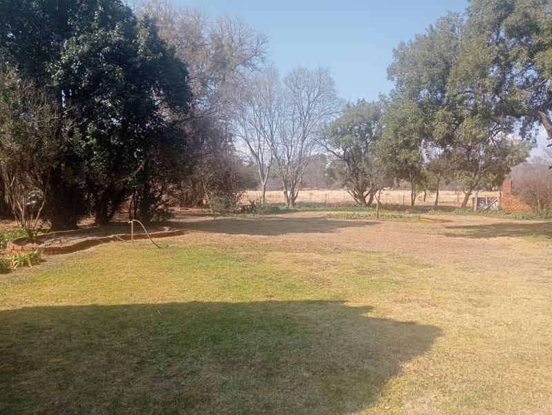 3 Bedroom Property for Sale in Magaliesmoot Gauteng