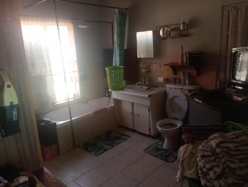 3 Bedroom Property for Sale in Magaliesmoot Gauteng