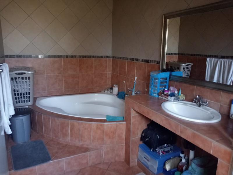 4 Bedroom Property for Sale in Swacina Park Gauteng