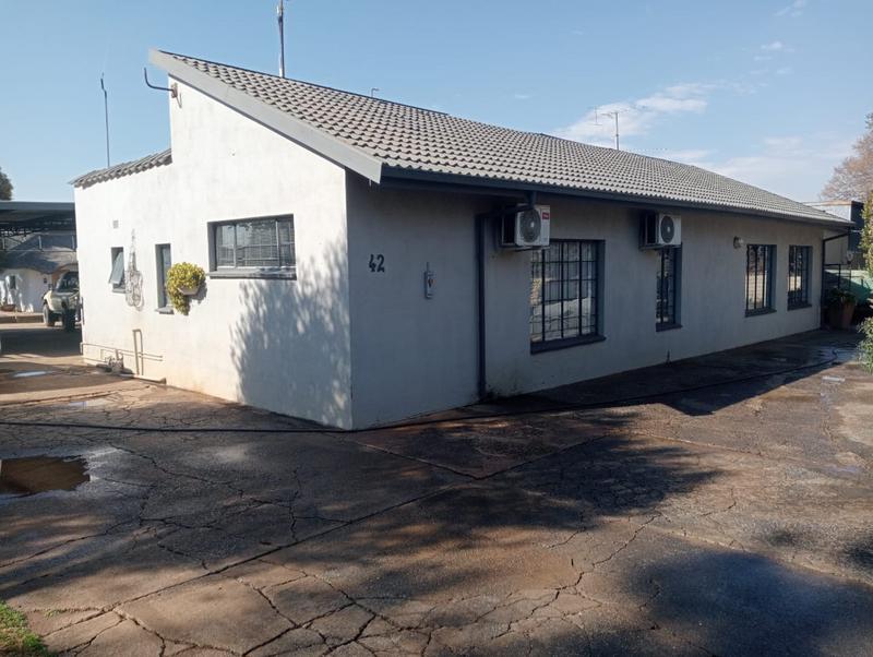 5 Bedroom Property for Sale in Swacina Park Gauteng