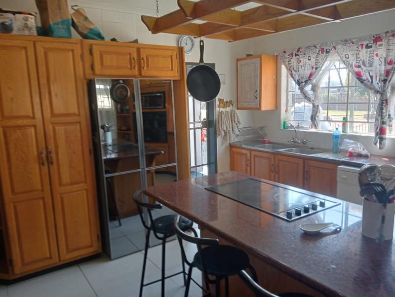 5 Bedroom Property for Sale in Swacina Park Gauteng