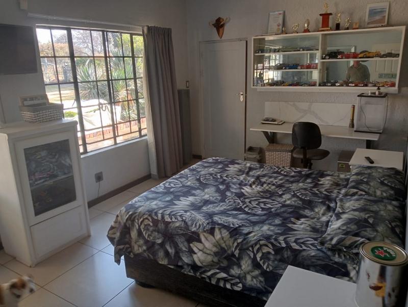 5 Bedroom Property for Sale in Swacina Park Gauteng