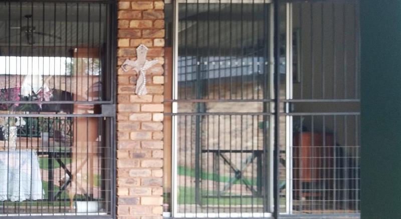 4 Bedroom Property for Sale in Rooiwal A H Gauteng