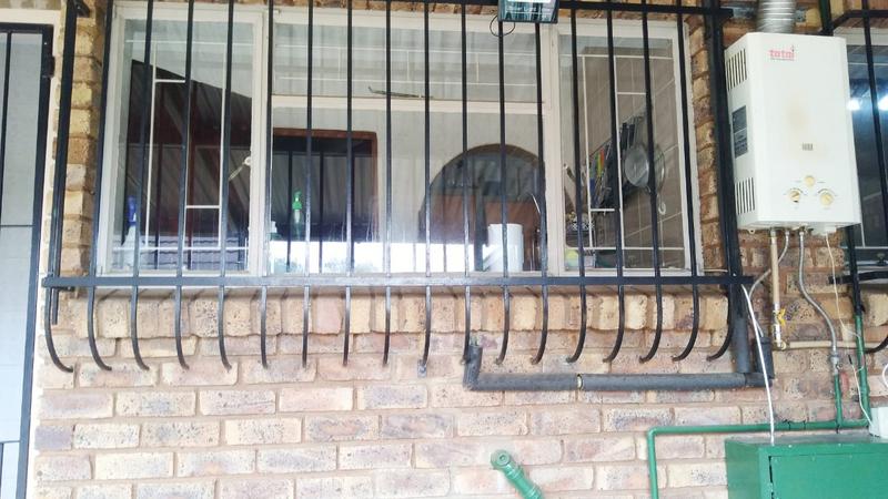 4 Bedroom Property for Sale in Rooiwal A H Gauteng