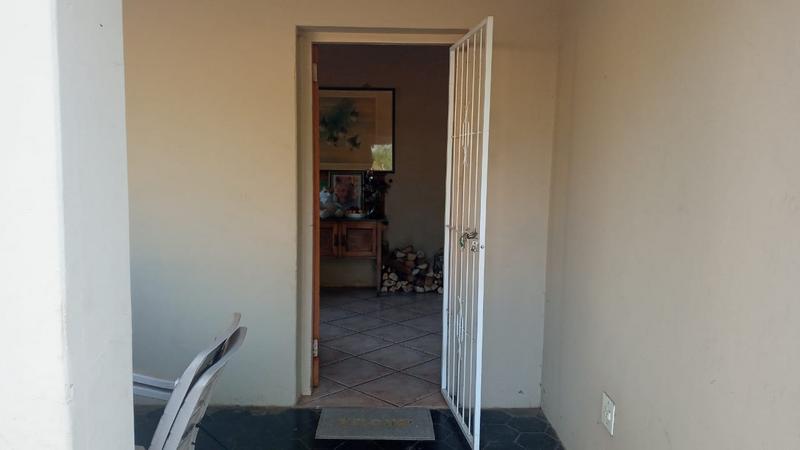 3 Bedroom Property for Sale in Honingneskrans Ah Gauteng