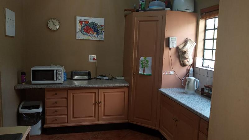 3 Bedroom Property for Sale in Honingneskrans Ah Gauteng