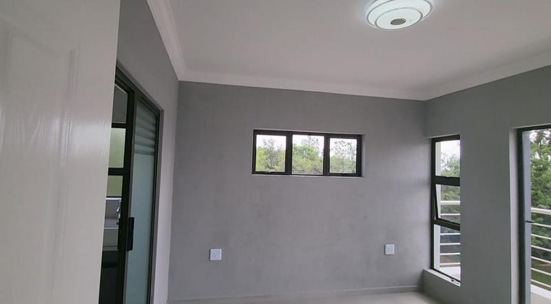 5 Bedroom Property for Sale in Roodepark Eco Estate Gauteng