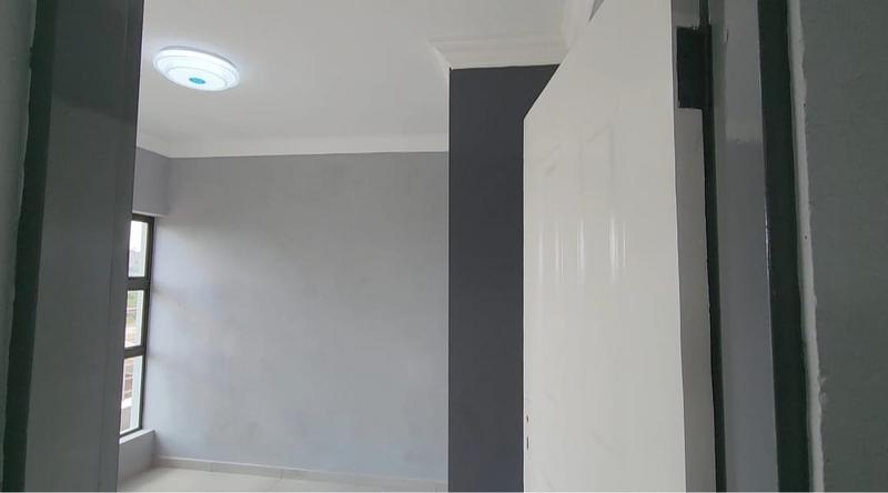 5 Bedroom Property for Sale in Roodepark Eco Estate Gauteng