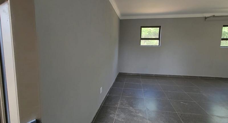5 Bedroom Property for Sale in Roodepark Eco Estate Gauteng