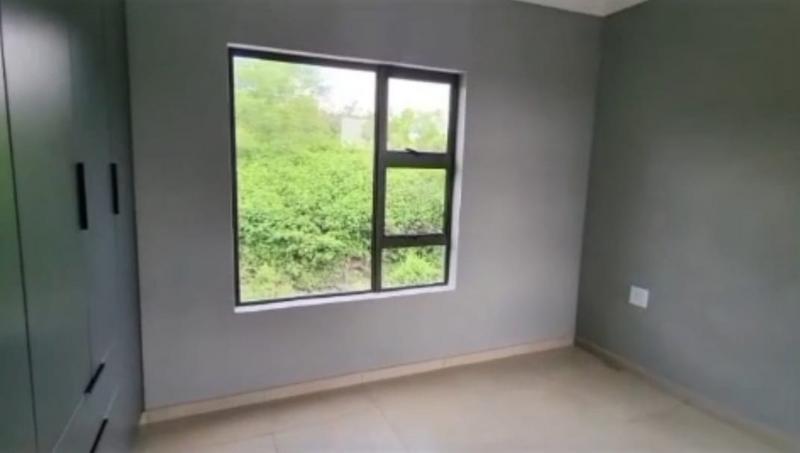 5 Bedroom Property for Sale in Roodepark Eco Estate Gauteng