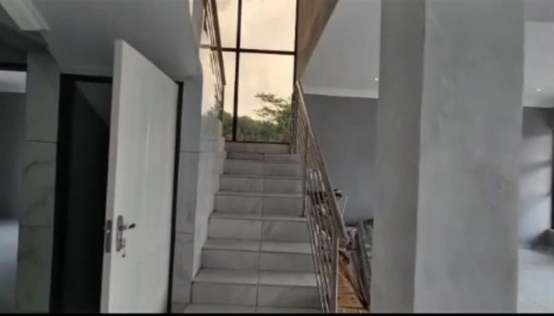 5 Bedroom Property for Sale in Roodepark Eco Estate Gauteng