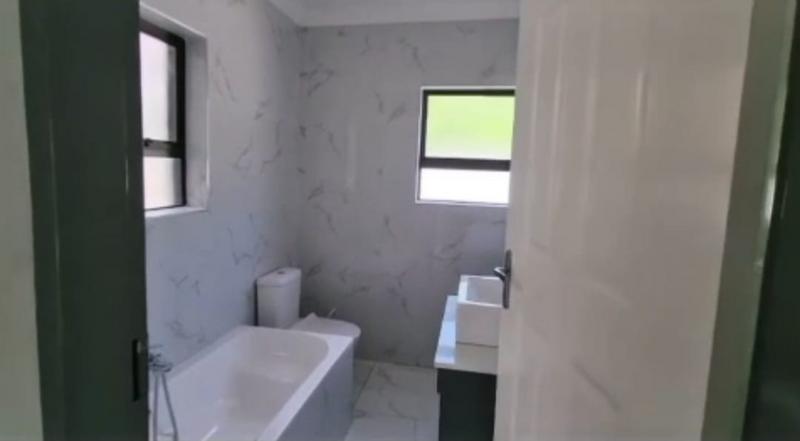 5 Bedroom Property for Sale in Roodepark Eco Estate Gauteng