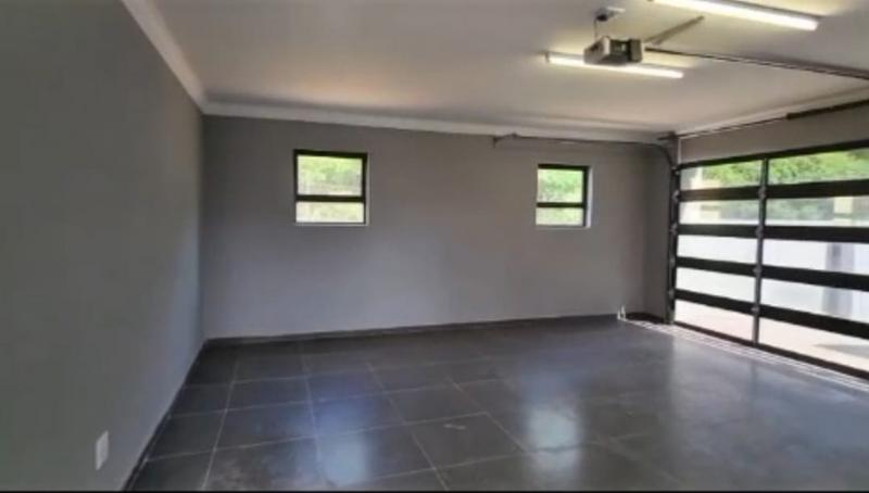 5 Bedroom Property for Sale in Roodepark Eco Estate Gauteng