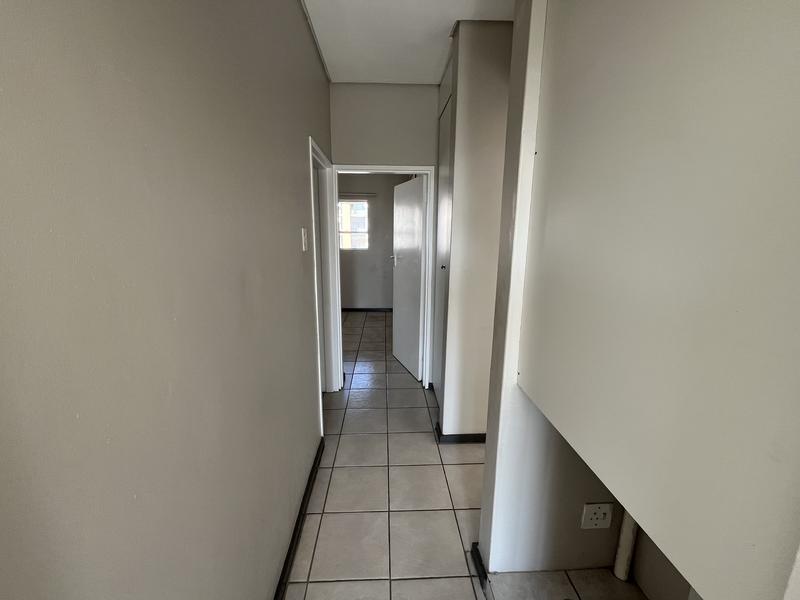 To Let 2 Bedroom Property for Rent in Waterkloof Glen Gauteng