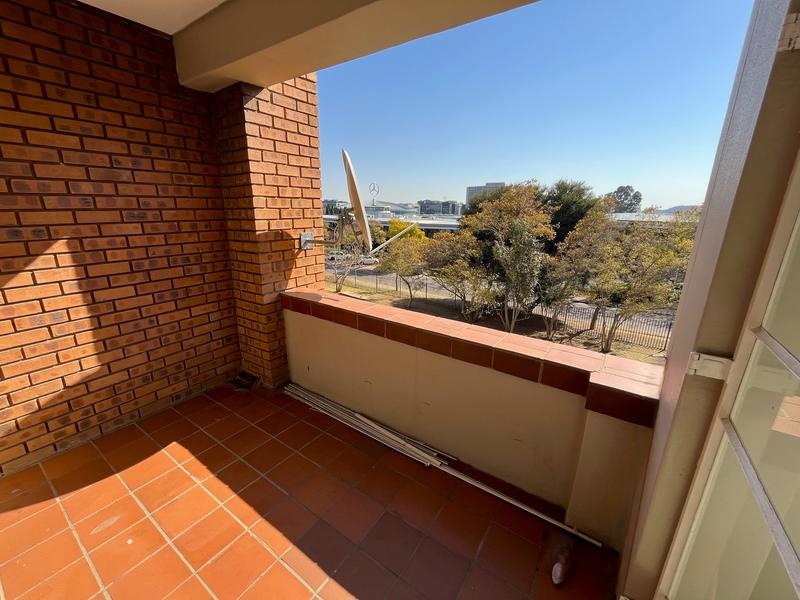 To Let 2 Bedroom Property for Rent in Waterkloof Glen Gauteng
